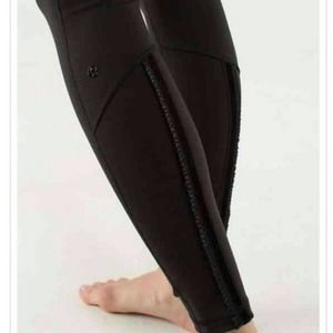 Lululemon Limited Edition Black Velvet Vixen Tight